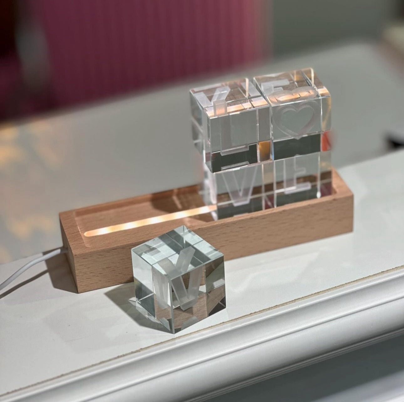 Premium Decorative LED Table Lamp & Glass Art Collection - Modern 3D Illusion Night Light with Wooden Base