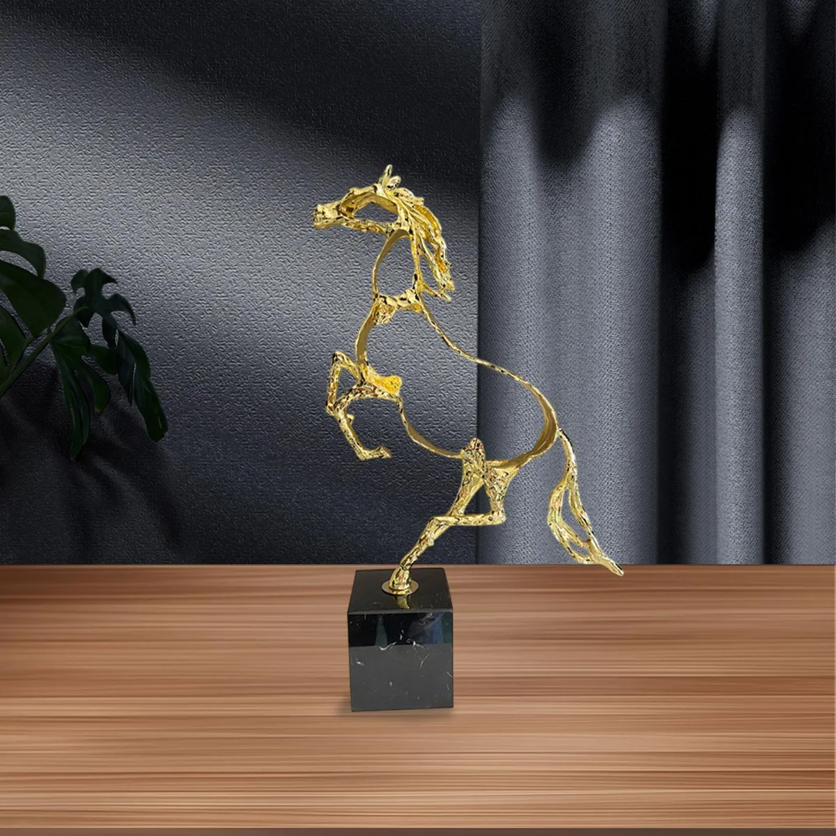Golden Abstract Horse Sculpture Metal Craftsmanship for Home Decor -Gold