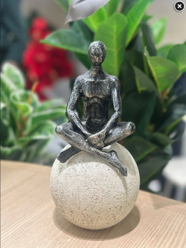 Black Ceramic Knot Sculpture – 8 Inch Modern Abstract Figurine